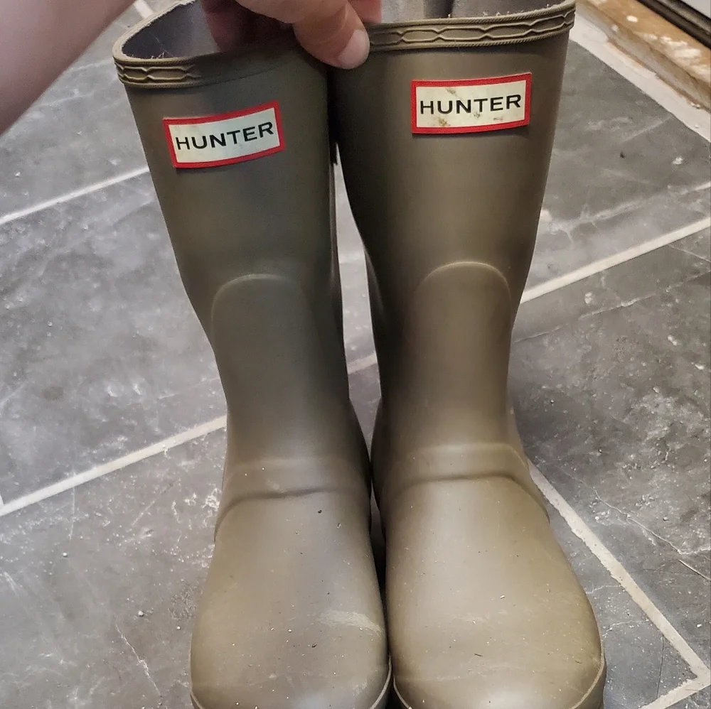 Hunter Rain Boots - Picture 1 of 4